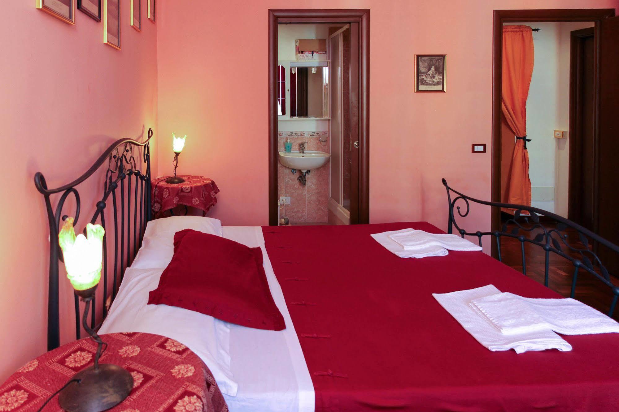 Ancient Romance Roma